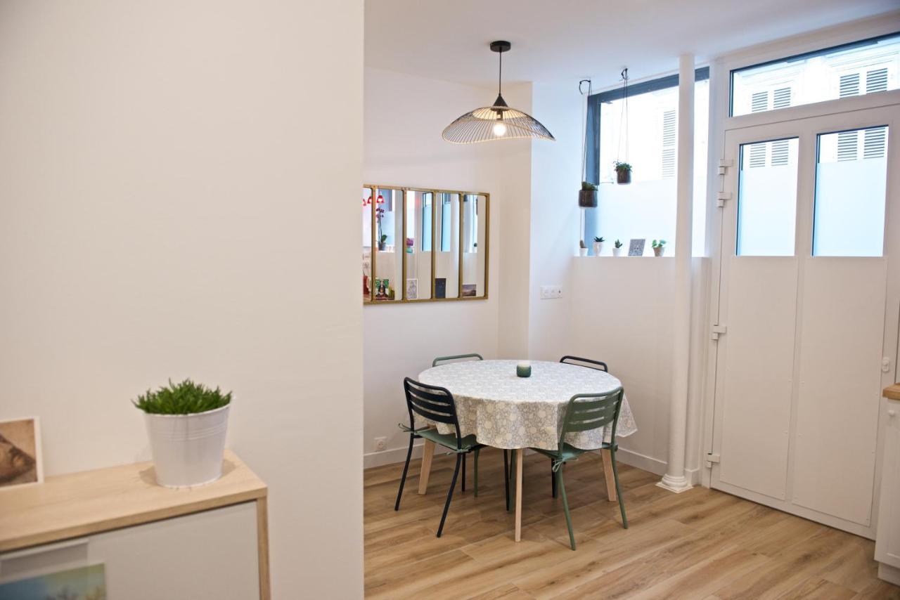 Charming Parisian Apartment With Air Conditioning - Climatisation & 2 Bedrooms - Batignolles Paris Exterior foto